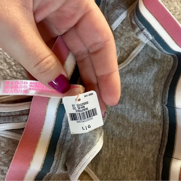 PINK Victoria’s Secret Extra Low Rise Thong - Picture 3 of 3